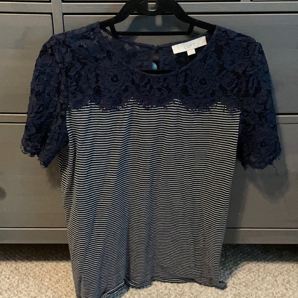 Loft Short sleeve top with lace sleeves - Picture 1 of 4